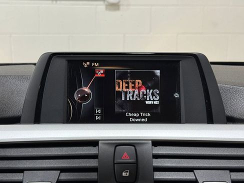 Used 2016 BMW 320i Sedan image 33