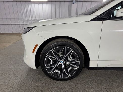 Used 2026 BMW iX xDrive45 AWD/4WD image 19