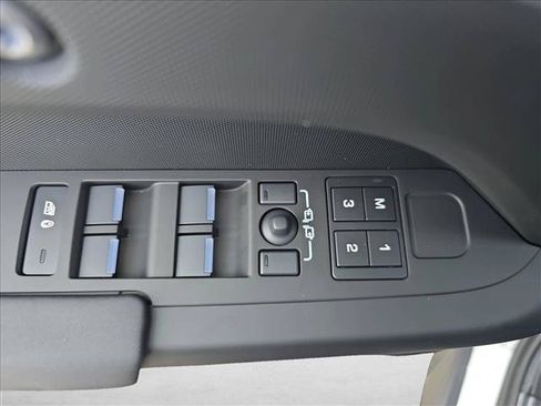 Used 2026 Land Rover Defender 110 S AWD/4WD image 27