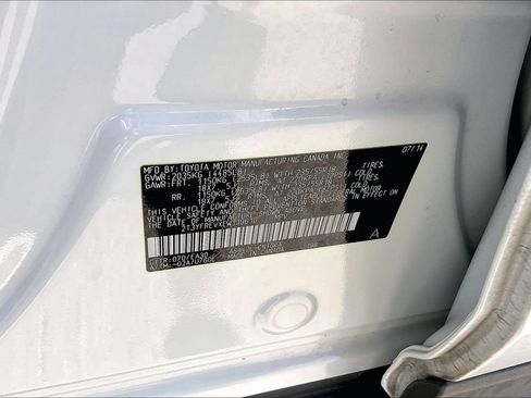 Used 2014 Toyota RAV4 Limited w/ Technology Package FWD image 13