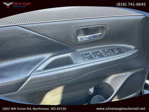 Used 2020 Mitsubishi Outlander SEL image 9