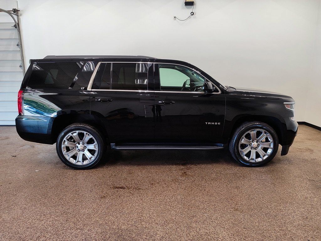 Used 2019 Chevrolet Tahoe LT w/ Luxury Package AWD/4WD image 7