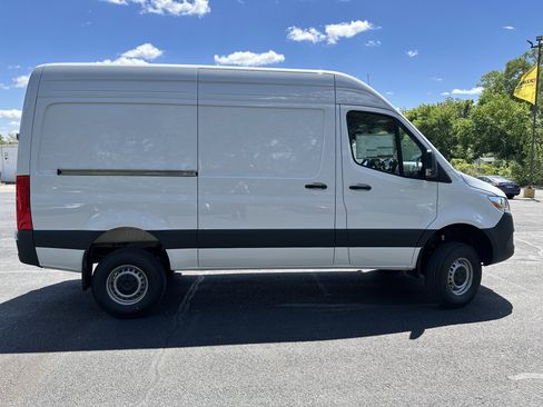 New 2026 Mercedes-Benz Sprinter 2500 image 8