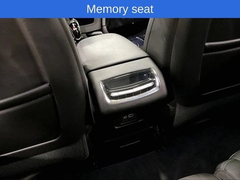 Used 2021 Cadillac XT6 Premium Luxury FWD image 13