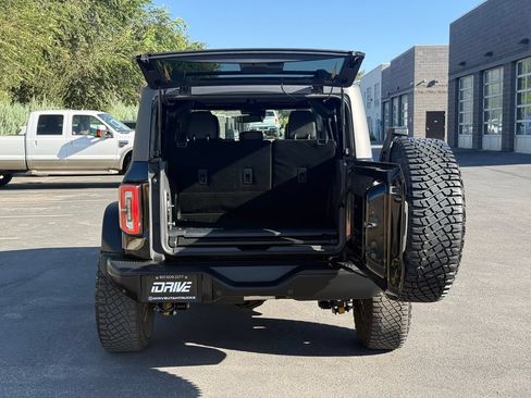 Used 2024 Ford Bronco Everglades AWD/4WD image 12