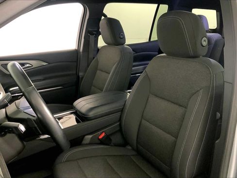 Used 2024 Chevrolet Traverse LT AWD/4WD image 22