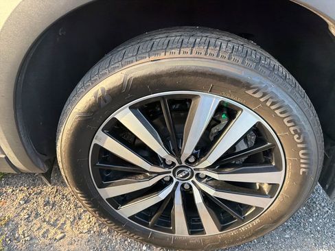 Used 2025 Nissan Pathfinder Platinum w/ Cargo Package FWD image 15