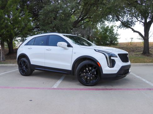 Used 2023 Cadillac XT4 Sport FWD image 1