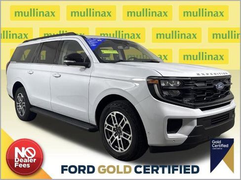 Certified 2025 Ford Expedition Max Active image 1