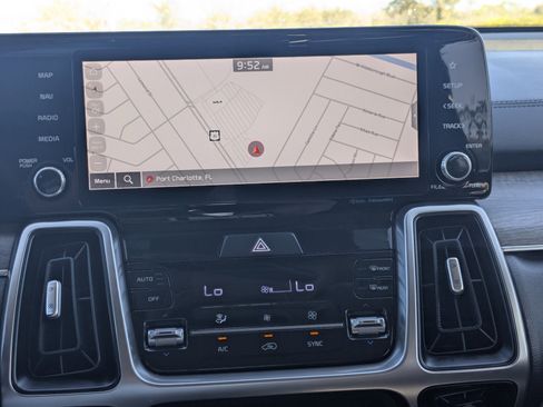 Certified 2023 Kia Sorento X-Line EX image 34