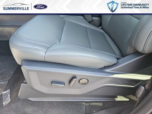 New 2026 Ford Expedition Active RWD image 21