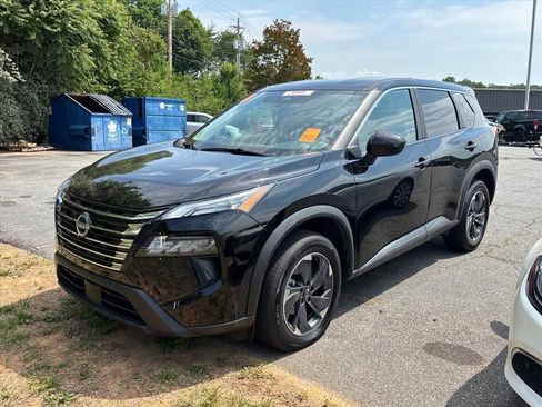 Used 2025 Nissan Rogue SV FWD image 2