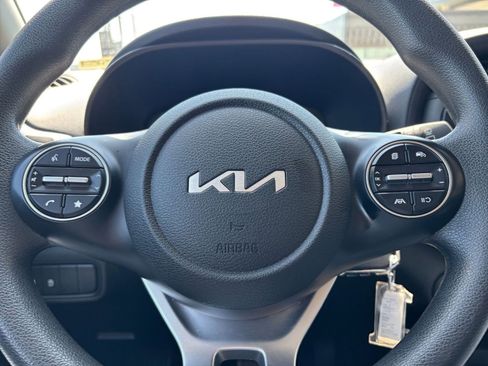 Used 2024 Kia Soul LX w/ Option Group 015 FWD image 25
