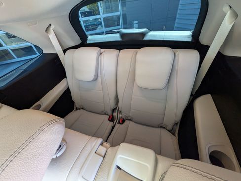 Used 2021 Mercedes-Benz GLS 450 4MATIC image 30