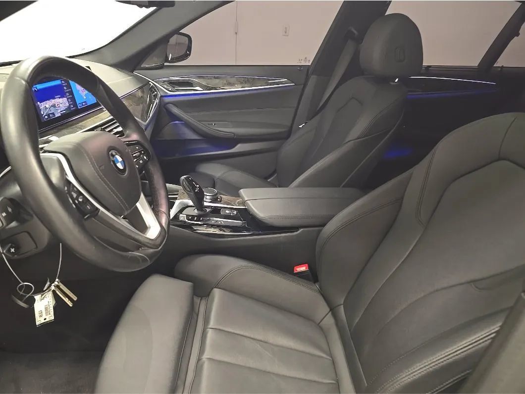 Used 2020 BMW 530i w/ Convenience Package RWD image 7