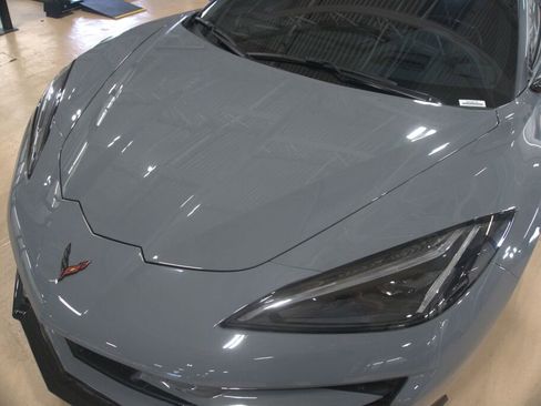 Used 2025 Chevrolet Corvette E-Ray w/ ZER Performance Package image 11