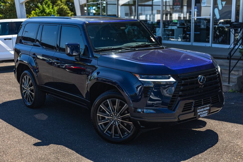Used 2024 Lexus GX 550 w/ Accessory Package (Z1) AWD/4WD image 2
