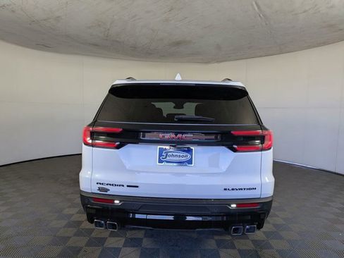 Certified 2025 GMC Acadia Elevation w/ Elevation Premium Package AWD/4WD image 4