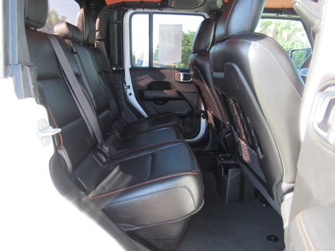 Used 2022 Jeep Gladiator Mojave w/ Trailer Tow Package AWD/4WD image 35