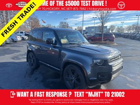 Used 2023 Land Rover Defender 90 X-Dynamic SE image 1