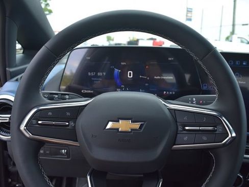 New 2026 Chevrolet Equinox EV LT AWD/4WD image 27