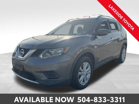 Used 2016 Nissan Rogue SV image 1