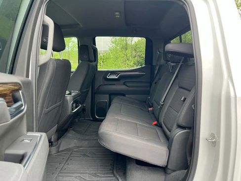 Used 2025 GMC Sierra 1500 Elevation w/ Preferred Package AWD/4WD image 17