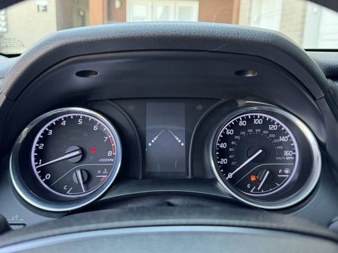 Used 2020 Toyota Camry LE FWD image 21