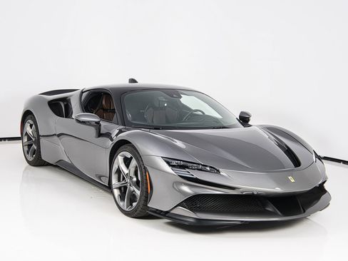 Certified 2021 Ferrari SF90 Stradale AWD/4WD image 1