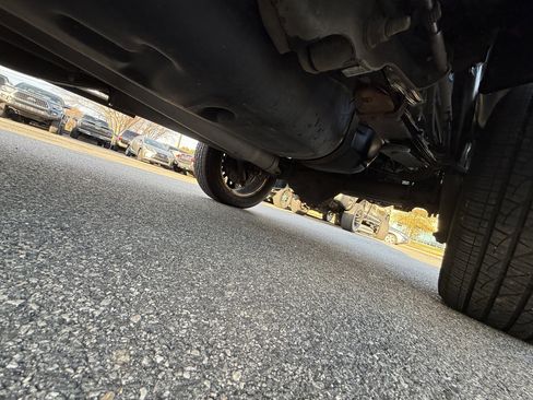 Used 2013 Ford F150 Platinum image 41