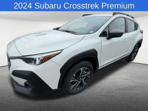 Used 2024 Subaru Crosstrek 2.0i Premium AWD/4WD image 4