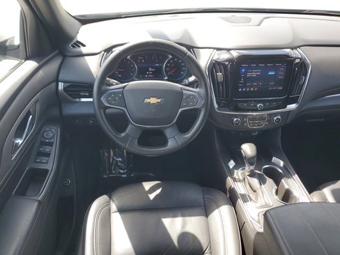 Used 2022 Chevrolet Traverse LT image 20