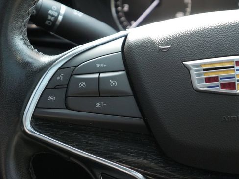 Used 2022 Cadillac XT5 Premium Luxury FWD image 19