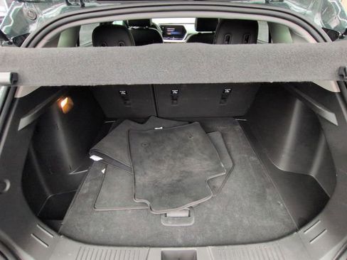 Used 2025 Chevrolet Trax LT image 24