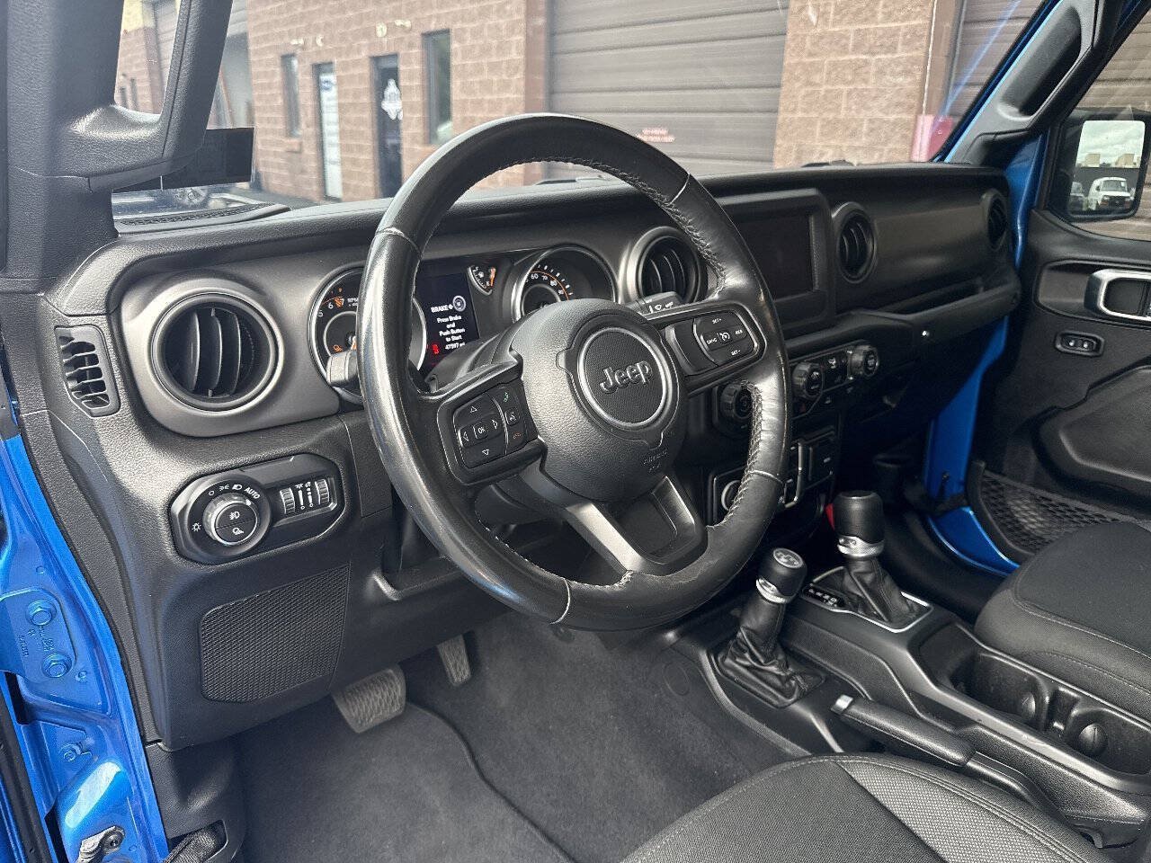 Used 2022 Jeep Gladiator Sport AWD/4WD image 38