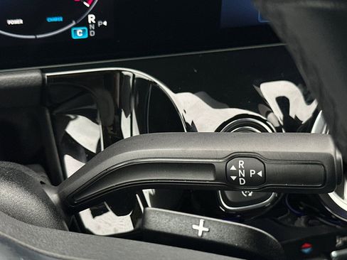 Certified 2025 Mercedes-Benz GLA 250 image 19