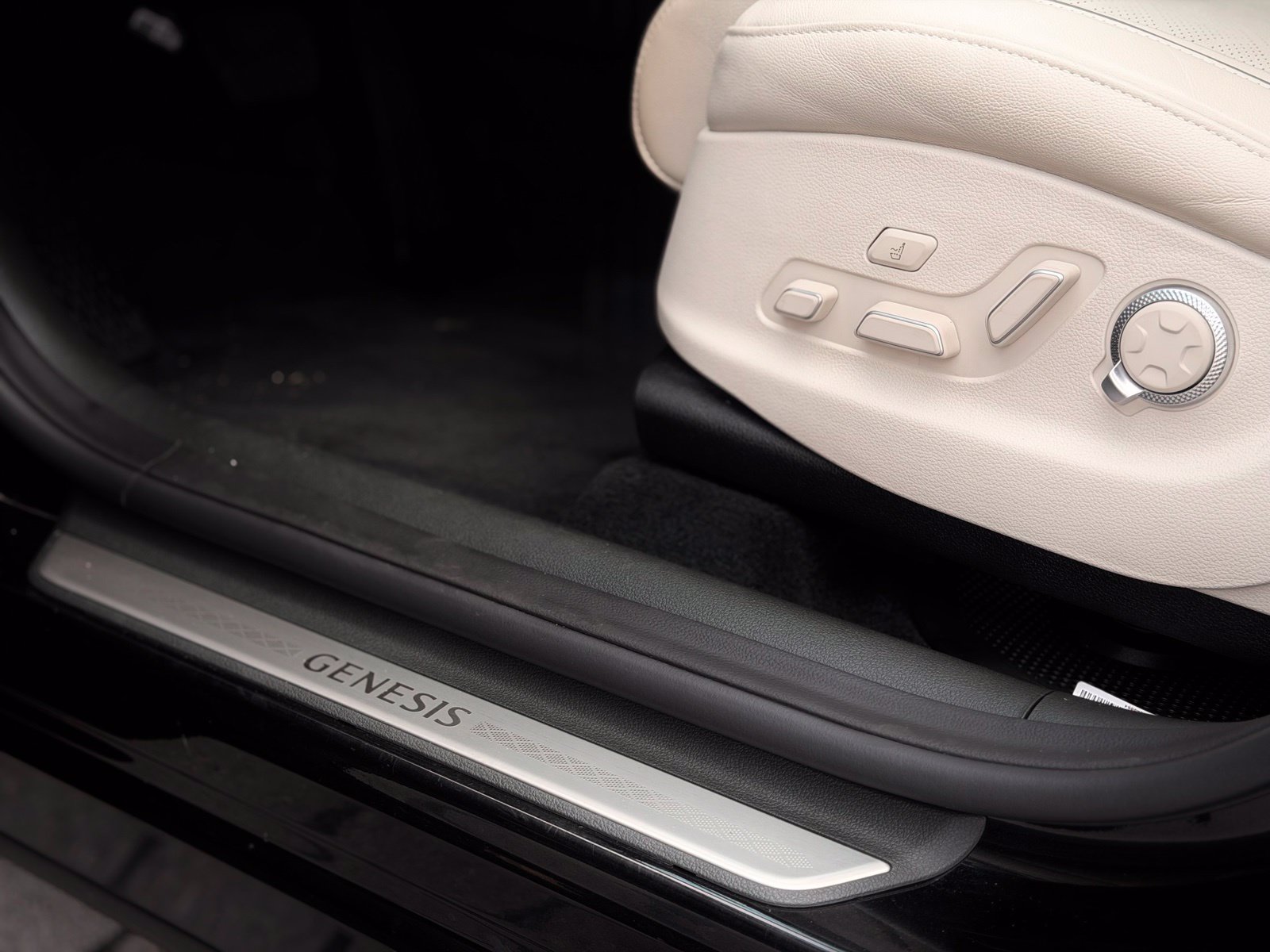 Used 2025 Genesis GV80 3.5T Advanced AWD/4WD image 22