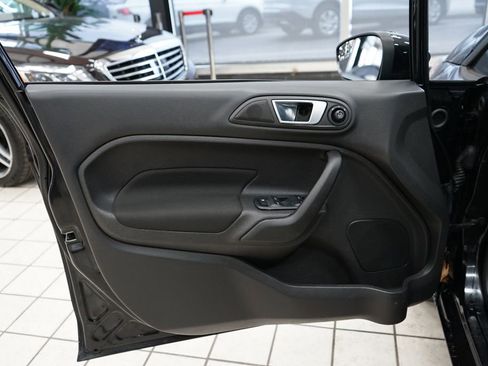 Used 2014 Ford Fiesta SE w/ Comfort Package image 20