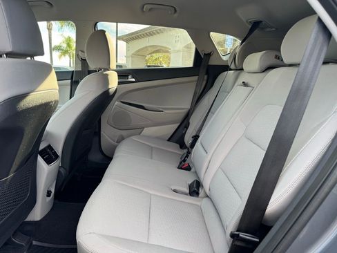 Used 2021 Hyundai Tucson SEL image 15