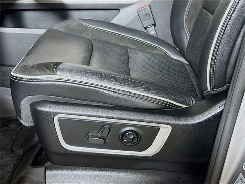 Used 2021 RAM 1500 Laramie w/ Sport Appearance Package image 18