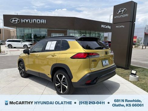 Used 2023 Toyota Corolla Cross AWD Hybrid w/ Convenience Package image 14