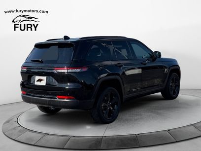 Used 2022 Jeep Grand Cherokee Altitude