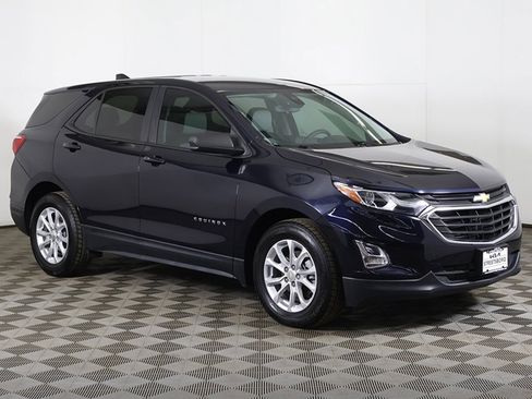 Used 2021 Chevrolet Equinox LS w/ LS Convenience Package image 47