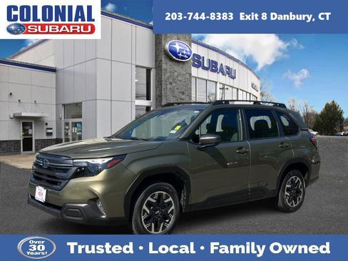 Certified 2025 Subaru Forester Premium AWD/4WD image 1