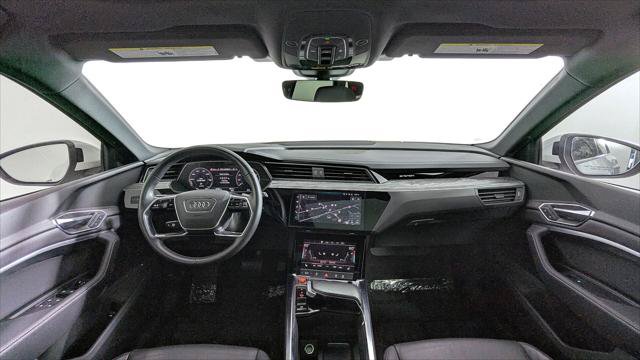 Used 2023 Audi e-tron Premium AWD/4WD image 20