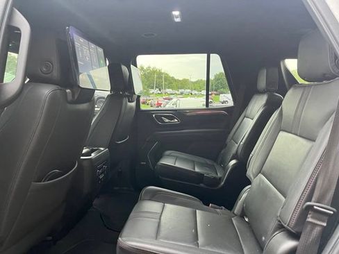 Used 2021 Chevrolet Tahoe RST w/ Luxury Package AWD/4WD image 11