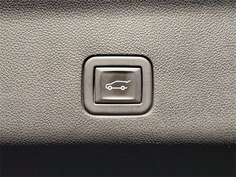 Used 2024 Chevrolet Tahoe LT image 24