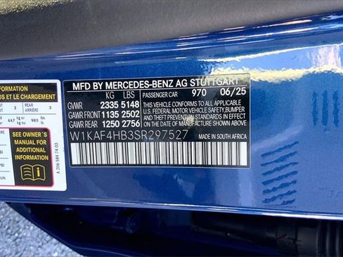 Used 2025 Mercedes-Benz C 300 4MATIC Sedan image 30