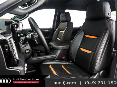 Used 2025 GMC Sierra 1500 AT4 image 17