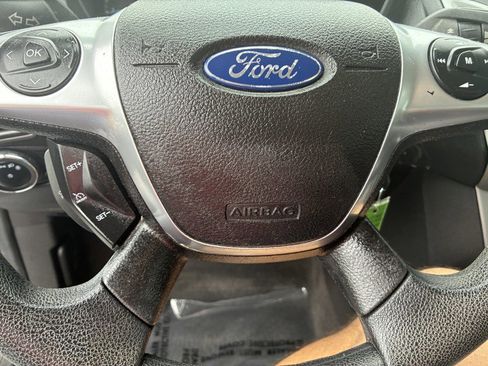 Used 2012 Ford Focus SE FWD image 7